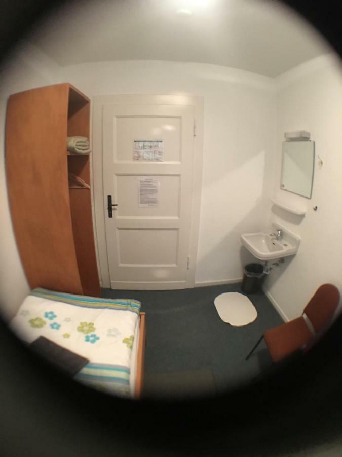 Zimmerfrei Wuppertal Kronenberg Exteriör bild